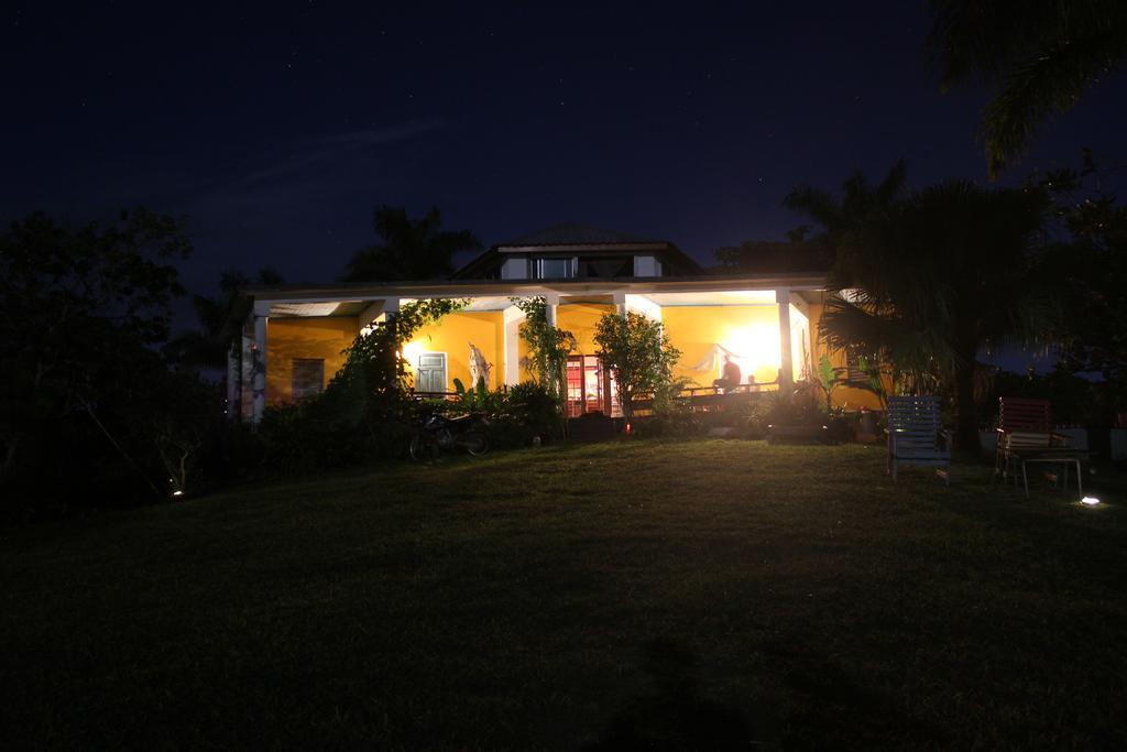 Germaican Hostel Port Antonio Esterno foto